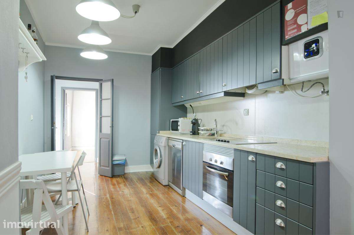 Apartamento com 2 quartos - localizado em São Bento Lisbon - Grande imagem: 2/24