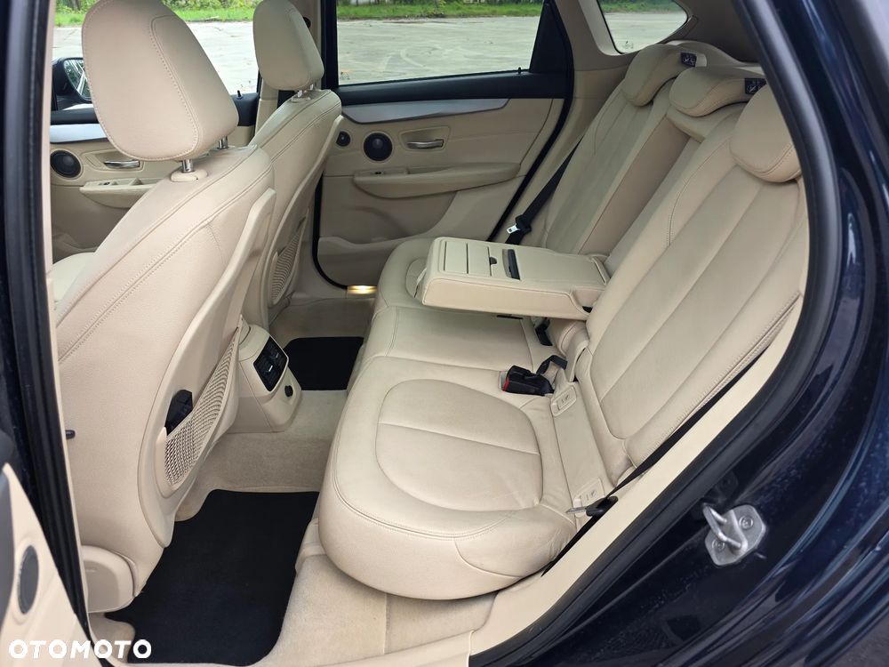 BMW Seria 2 220d Sport-Aut Sport Line - 21