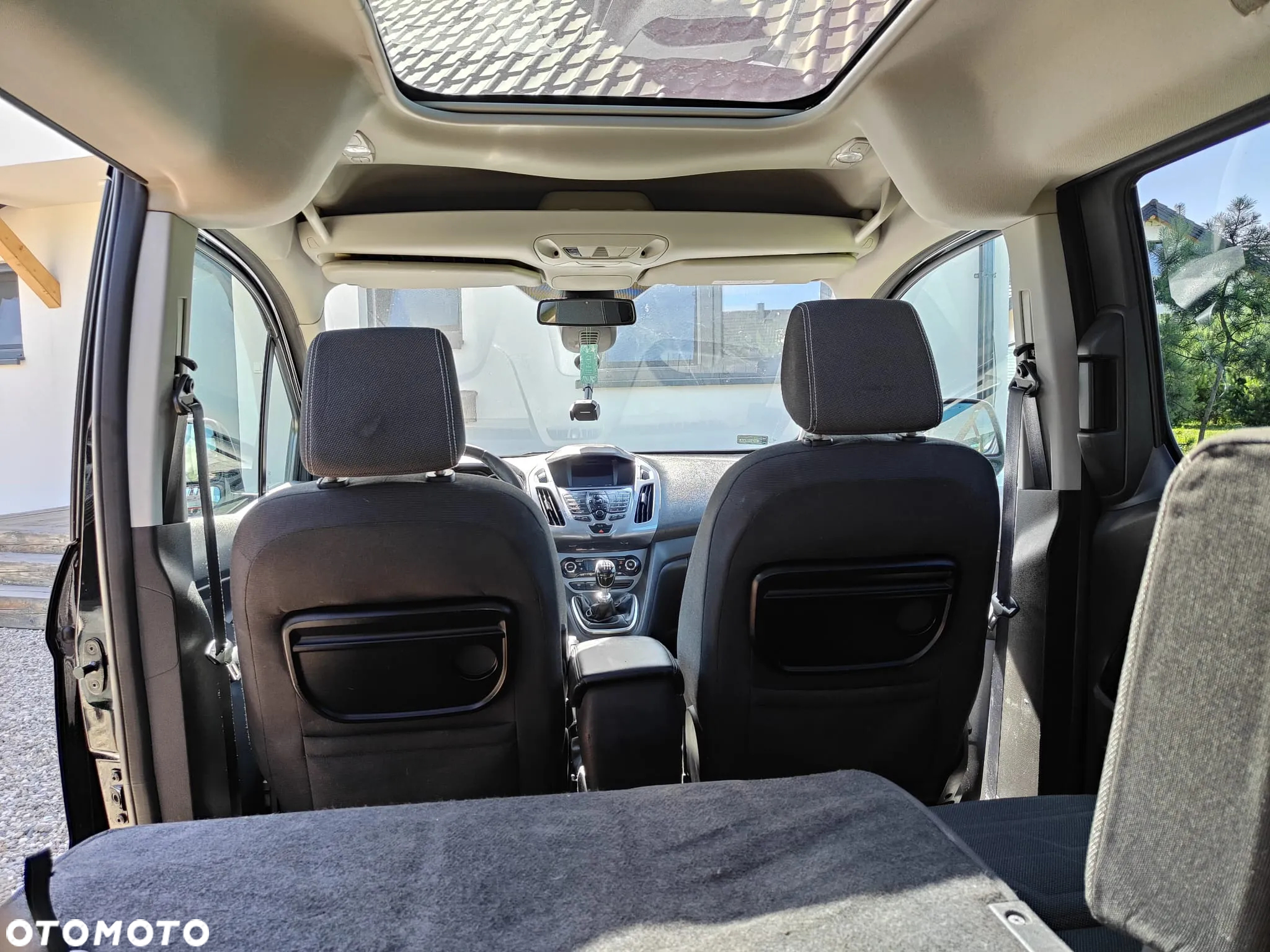 Ford Tourneo Connect 1.6 TDCi Titanium - 11