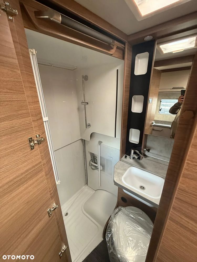 KNAUS TOURER VAN 500 MQ SMC EDITION 20 JAHRE 2 ŁÓŻKA FV23% HAK - 17