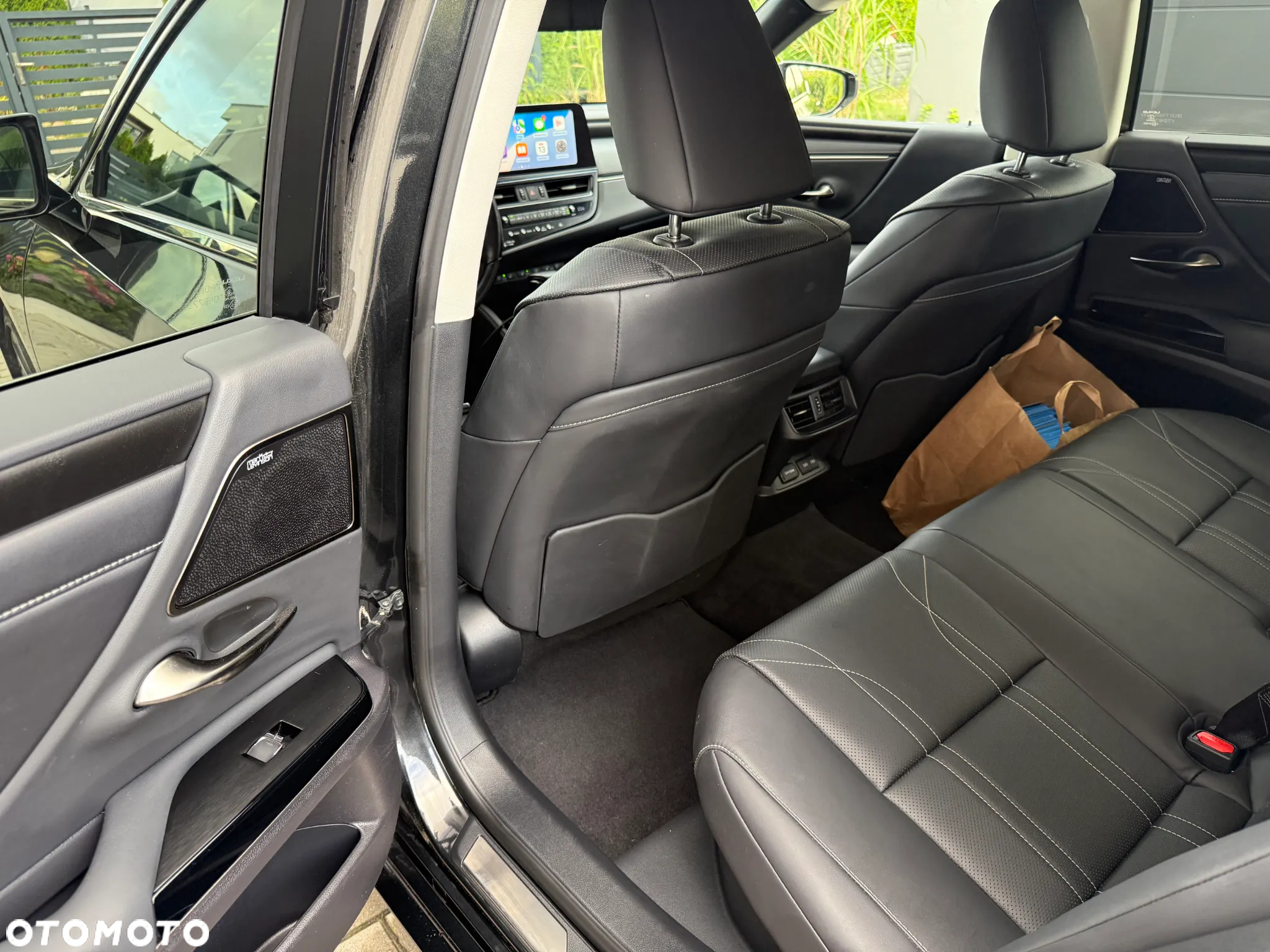 Lexus ES 300h Prestige - 17