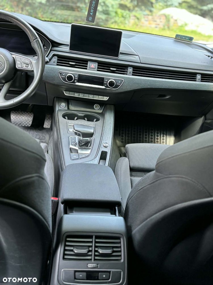 Audi A4 Limousine 1.4 TFSI Sport S tronic - 4