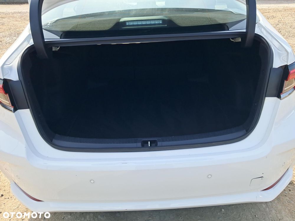 Toyota Corolla 1.8 Hybrid Comfort - 12