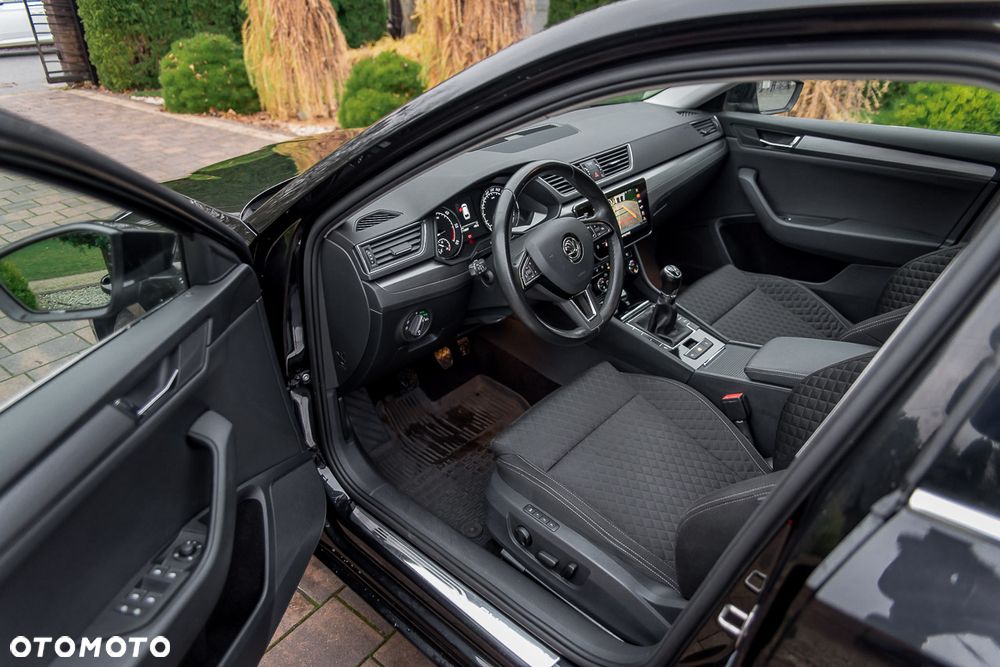 Skoda Superb 1.6 TDI Style - 25