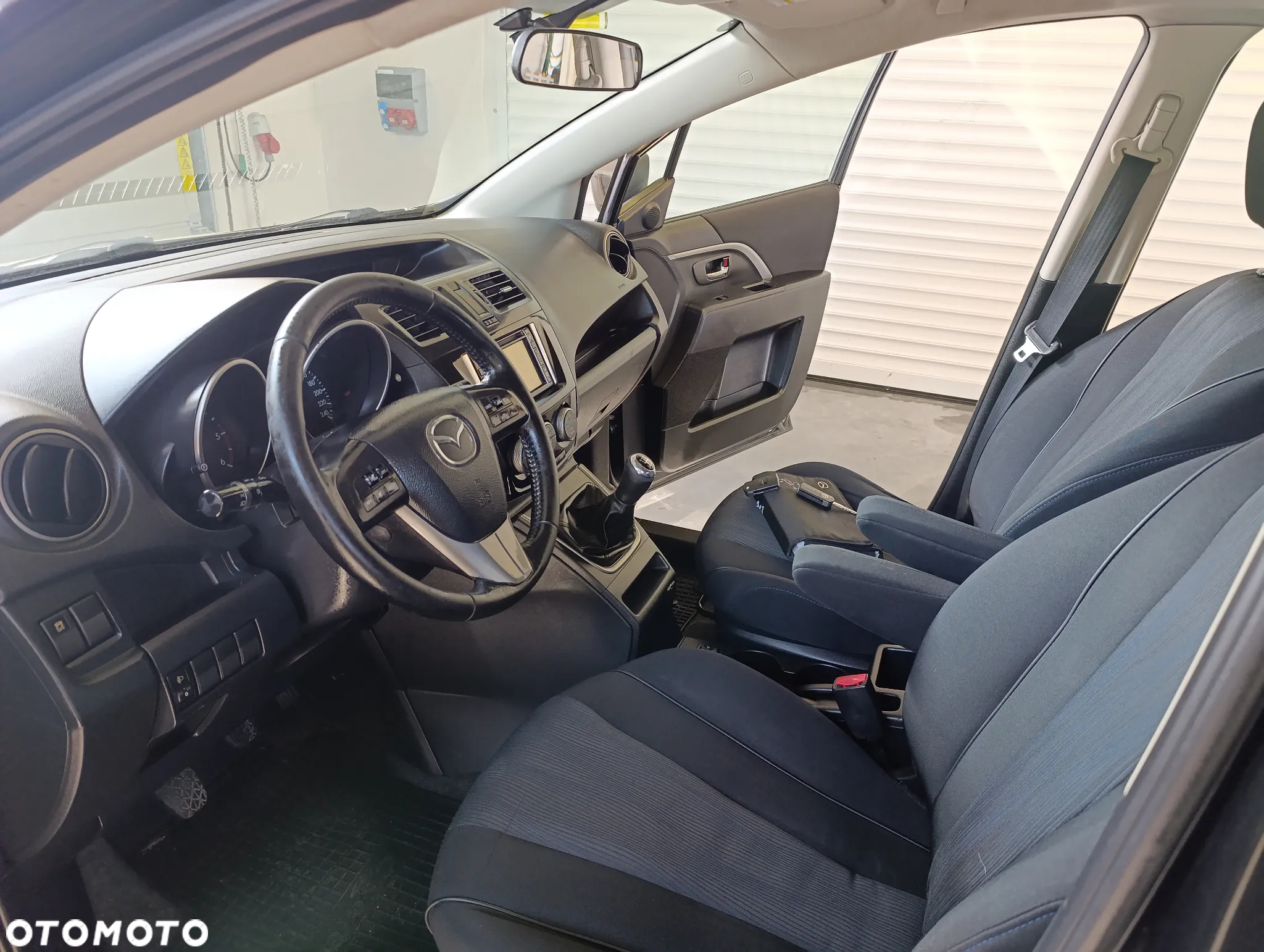 Mazda 5 1.6 CD Navi + - 25