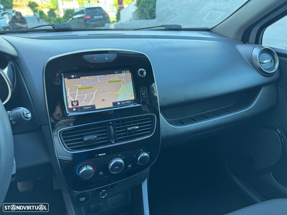 Renault Clio Sport Tourer 0.9 TCe Limited - 12