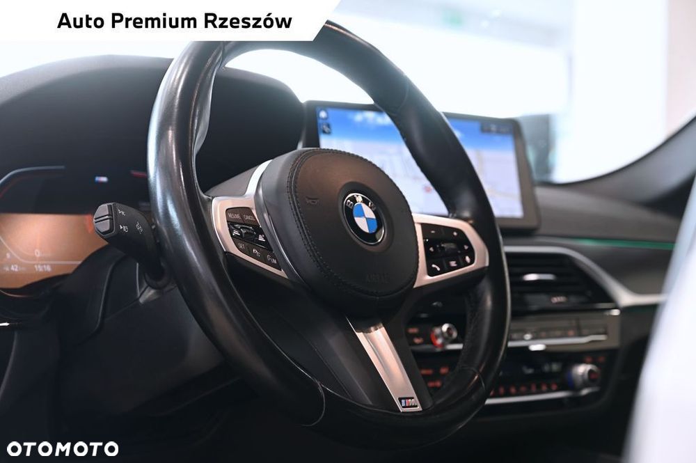 BMW Seria 5 520d xDrive mHEV - 6