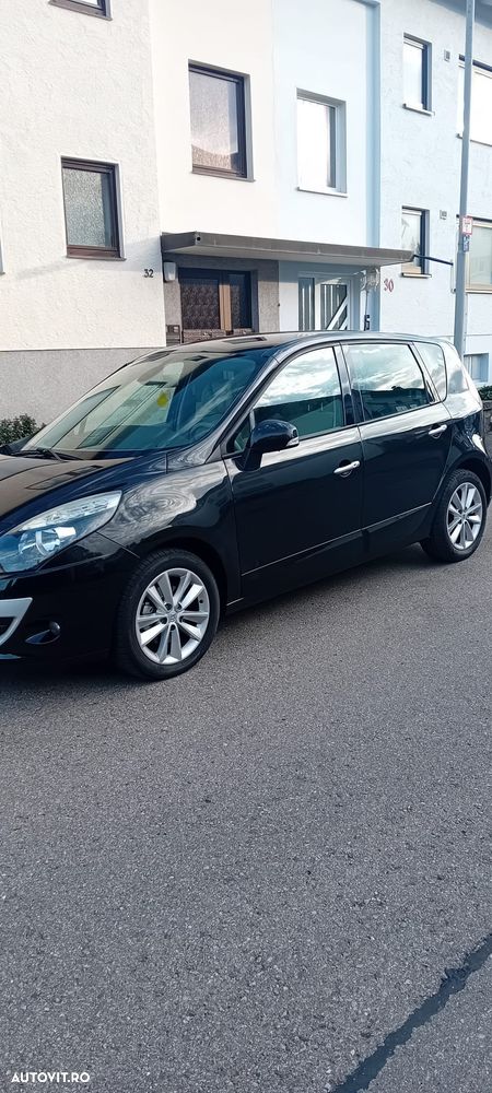 Renault Scenic - 1