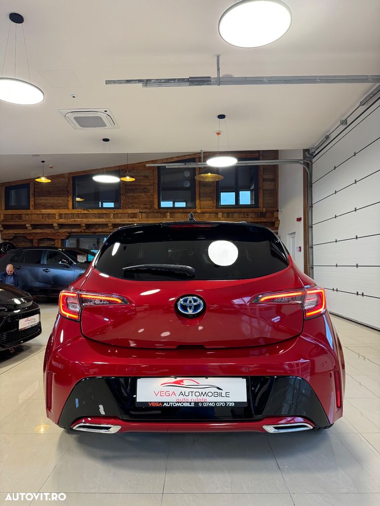Toyota Corolla 2.0 HSD Exclusive - 6