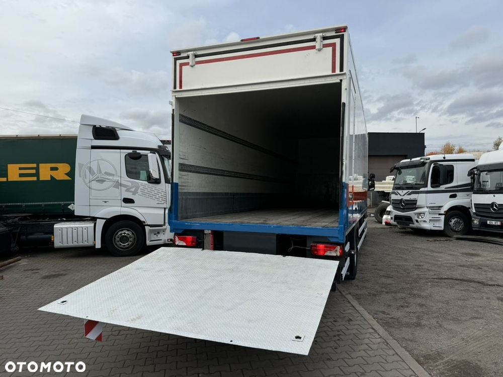 Scania P 320 / KONTENER 8.40 / Winda/ - 11