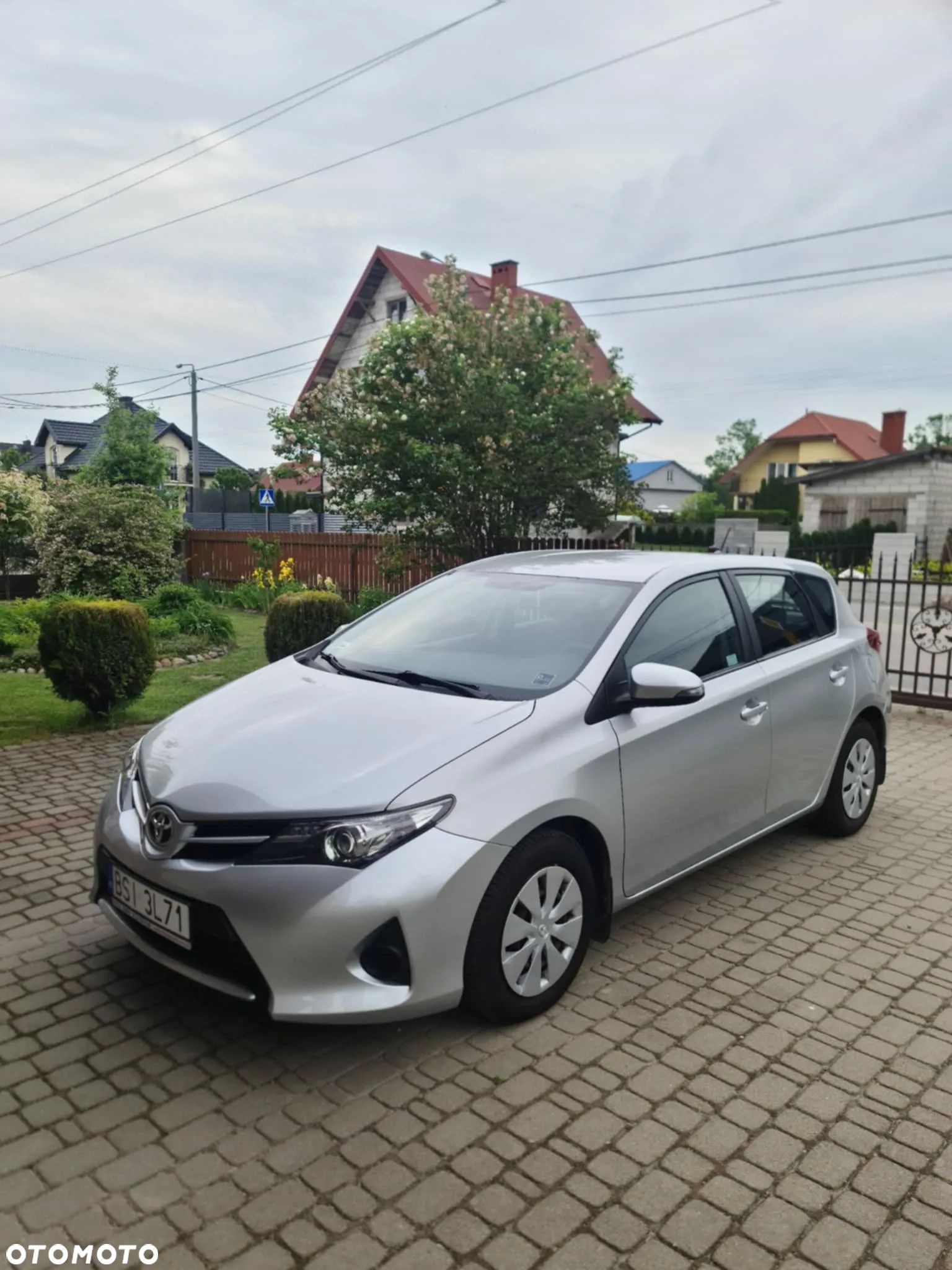 Toyota Auris - 1