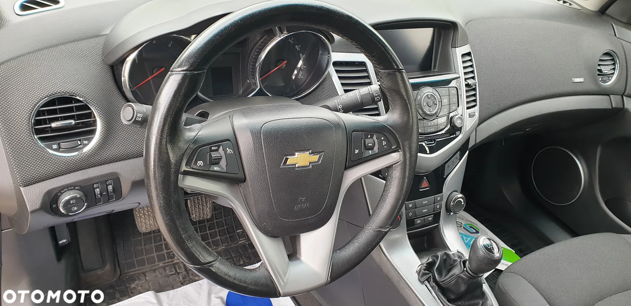 Chevrolet Cruze 1.8 LTZ+ - 31