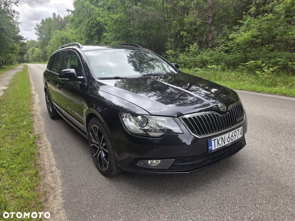 Skoda Superb 1.6 TDI GreenLine - 9