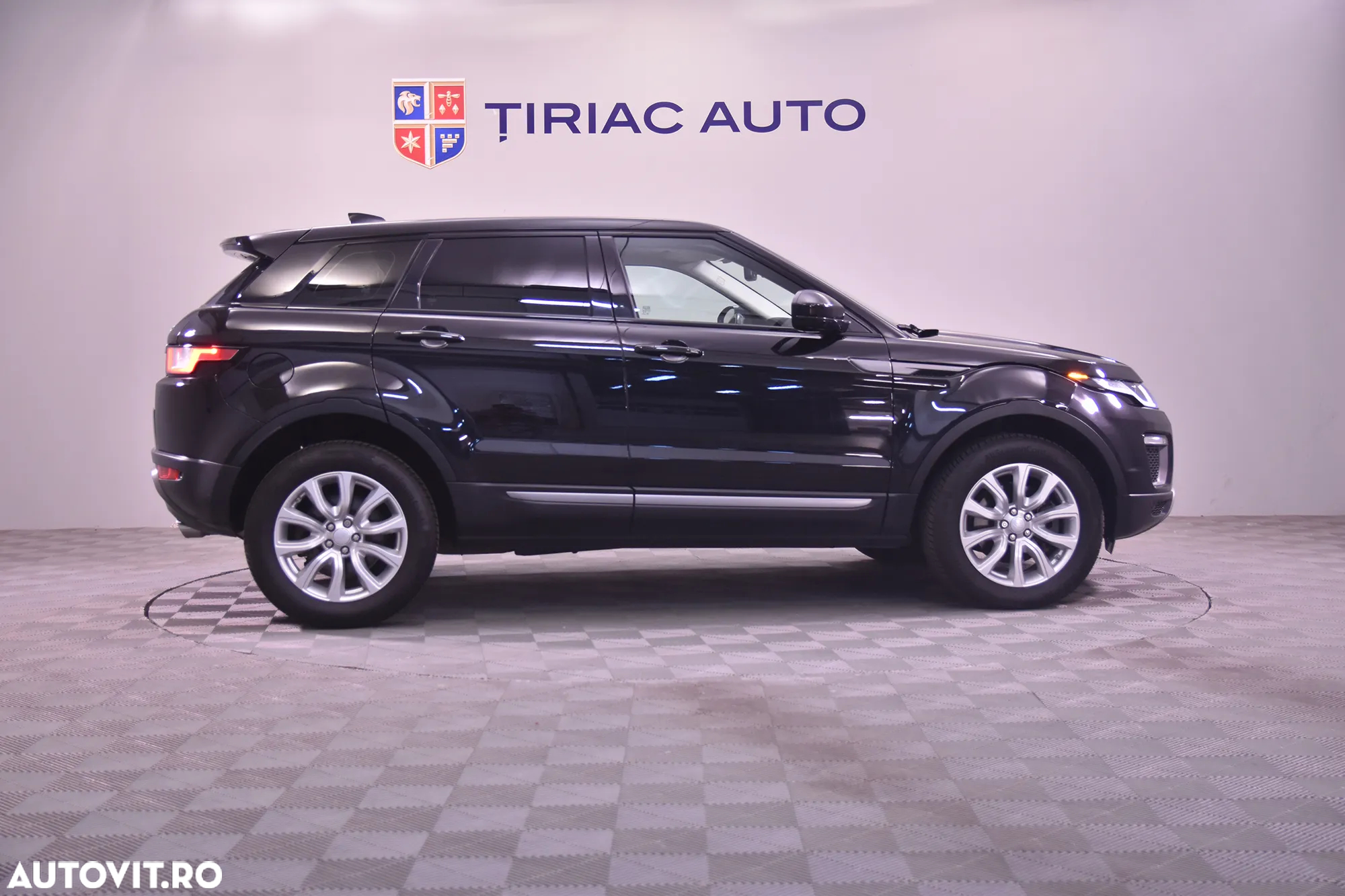 Land Rover Range Rover Evoque - 6