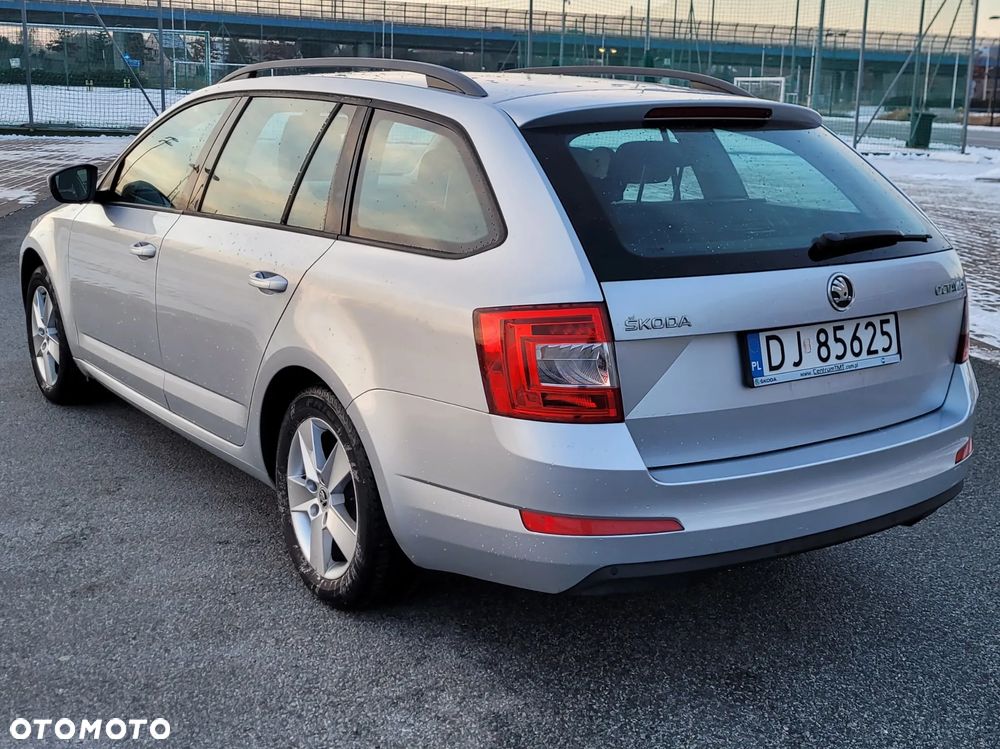 Skoda Octavia 1.6 TDI Ambition - 4
