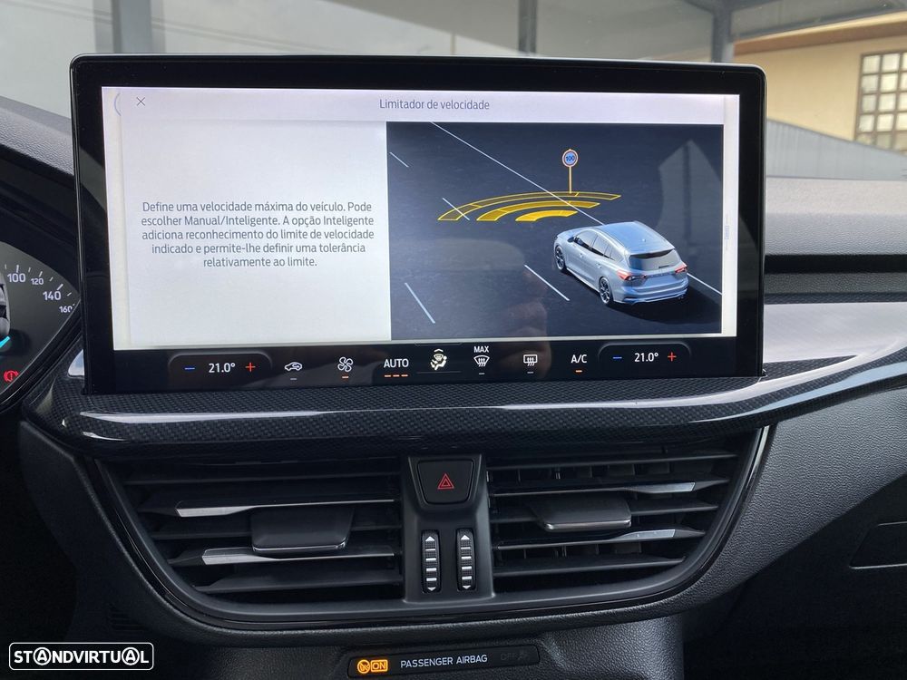 Ford Focus 1.0 EcoBoost MHEV ST-Line - 35