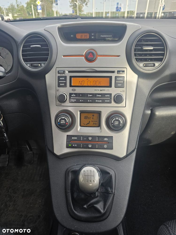 Kia Carens - 15