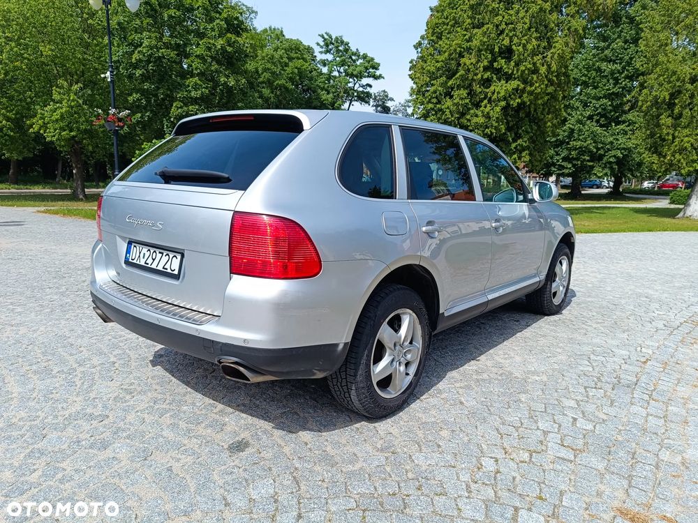 Porsche Cayenne - 7