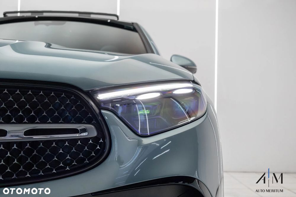 Mercedes-Benz GLC 300 e PHEV 4-Matic AMG Line - 38