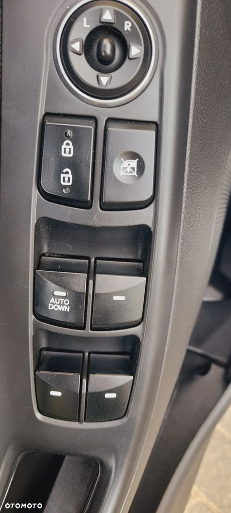 Hyundai Elantra 1.6 Comfort - 15