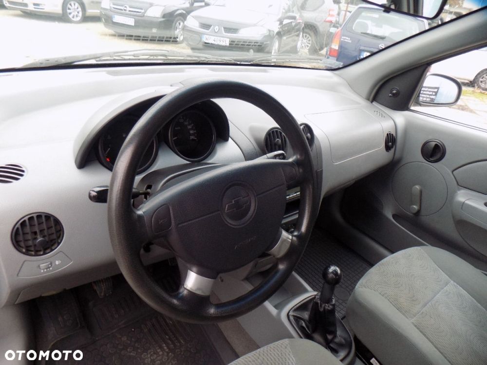 Chevrolet Aveo - 5