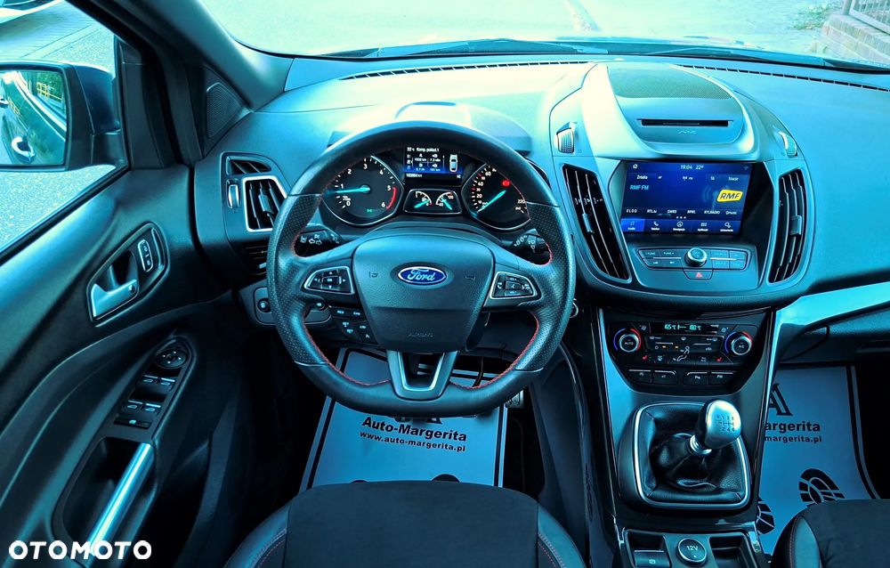 Ford Kuga 2.0 TDCi 4x4 ST-Line - 33