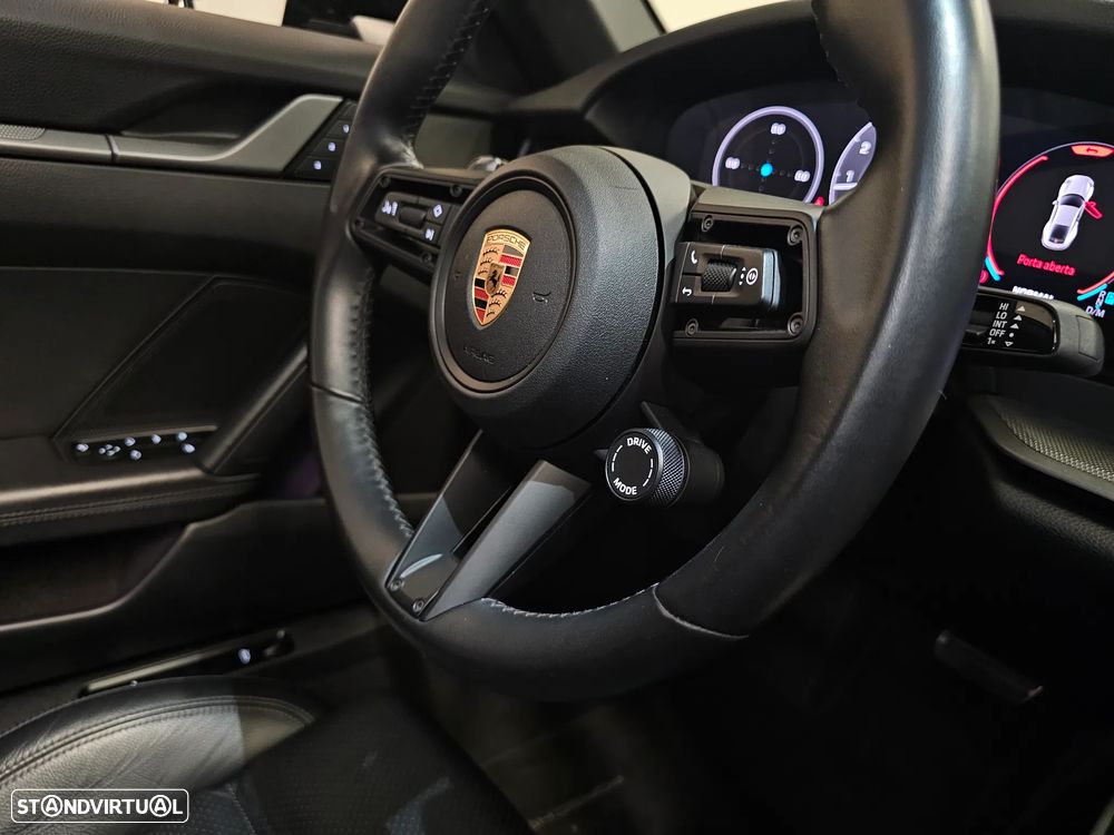 Porsche 911 (992) Carrera PDK - 47