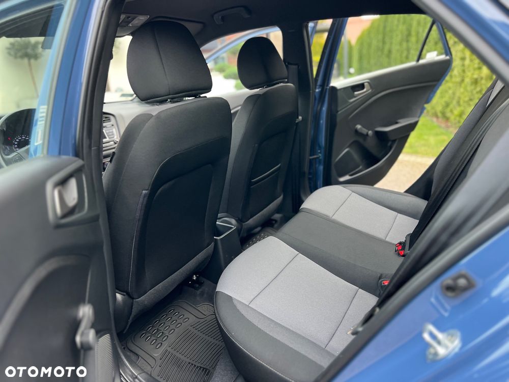 Hyundai i20 1.2 Comfort - 11