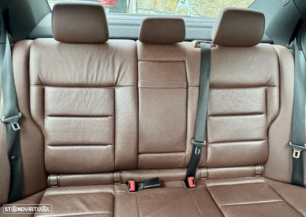 Mercedes-Benz E 200 - 14