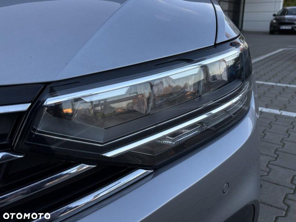 Volkswagen Passat - 29