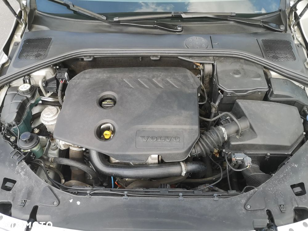 Volvo S60 D2 - 22