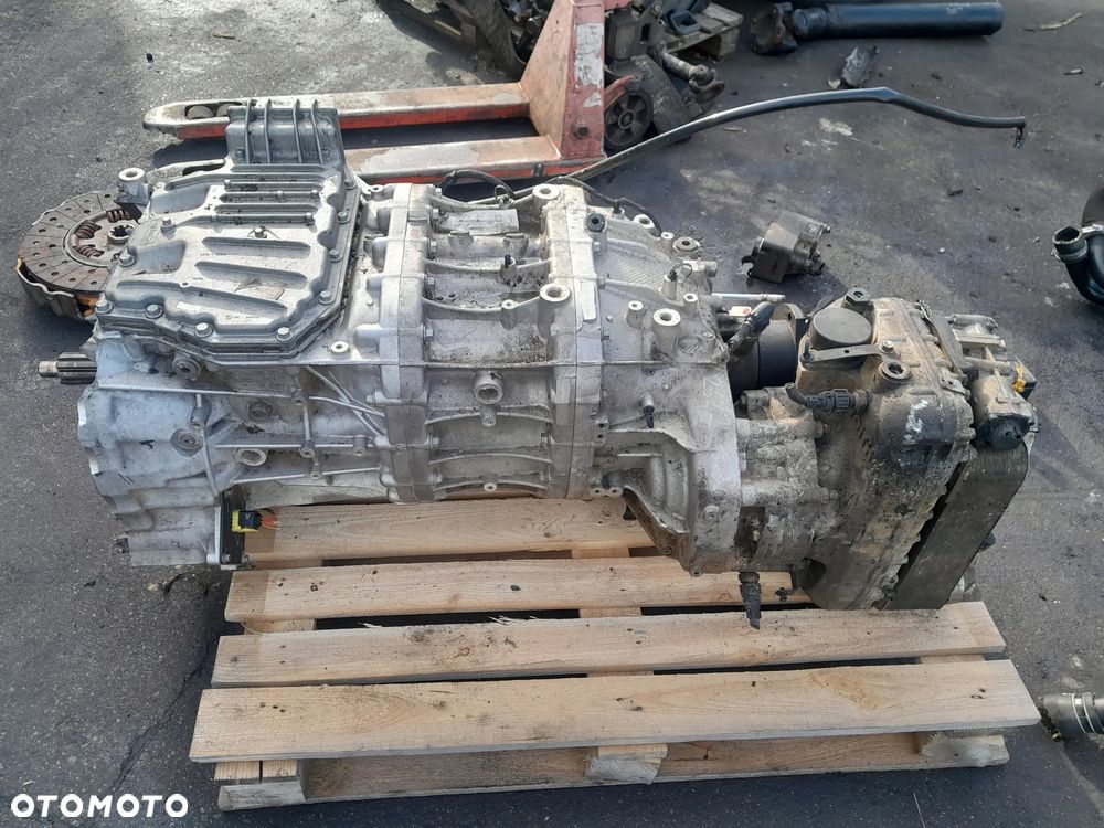 Skrzynia biegów FORD F MAX AUTOMAT+Retarder  LC467K481ABH Uszkodzona, na części !! - 2