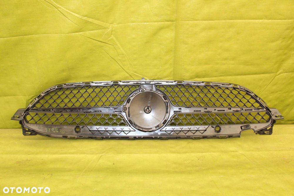 Atrapa Grill Mercedes C Klasa A206 888 2100 AMG Diamond - 2