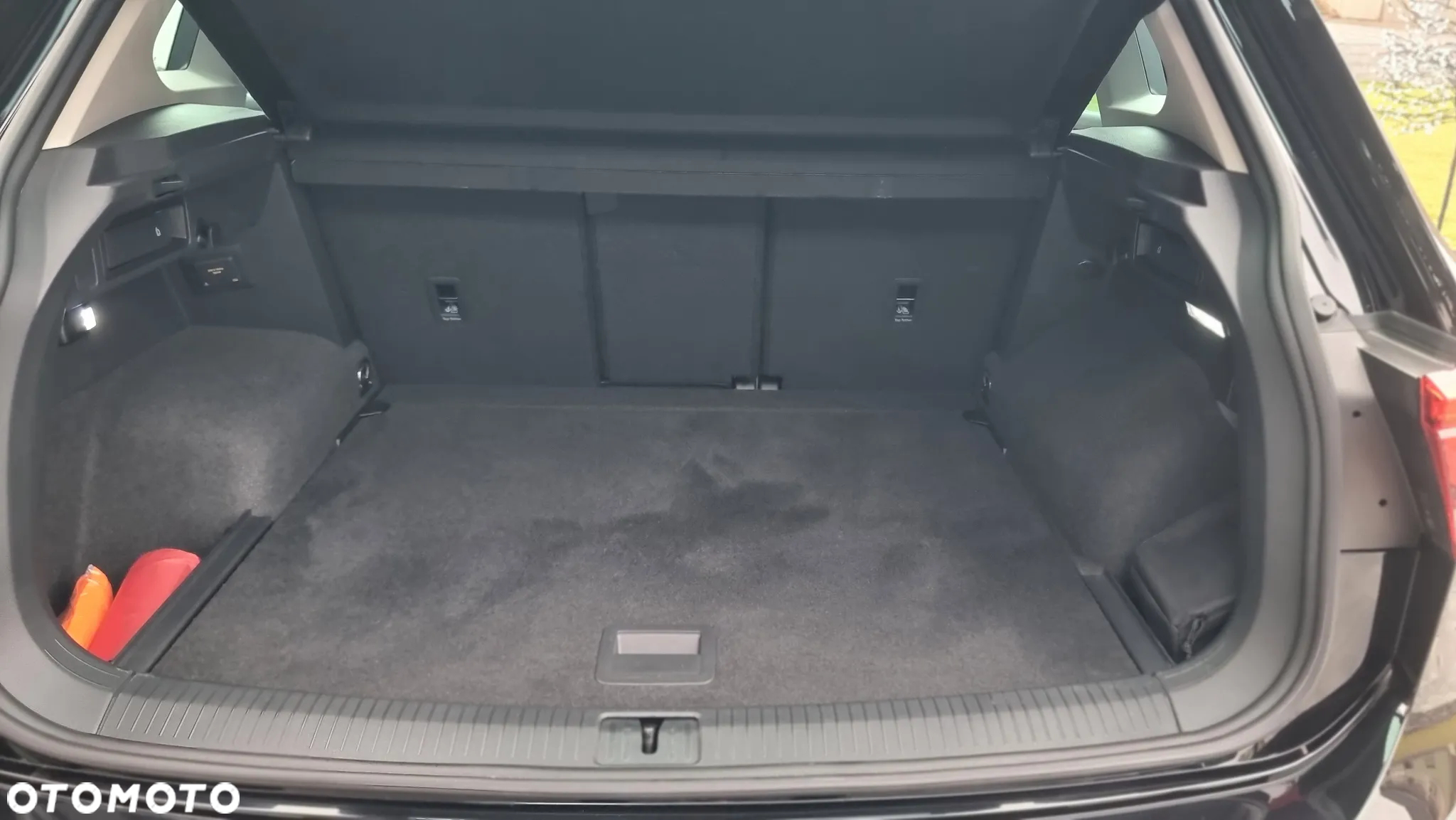 Volkswagen Tiguan 2.0 TDI SCR 4MOTION DSG Elegance - 23