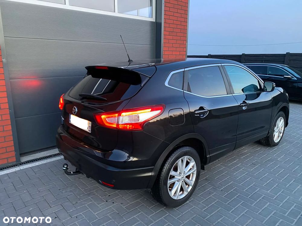 Nissan Qashqai 1.2 DIG-T N-Connecta - 1