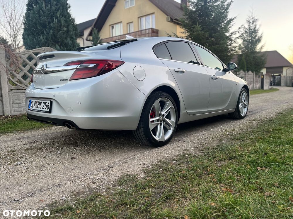 Opel Insignia - 11