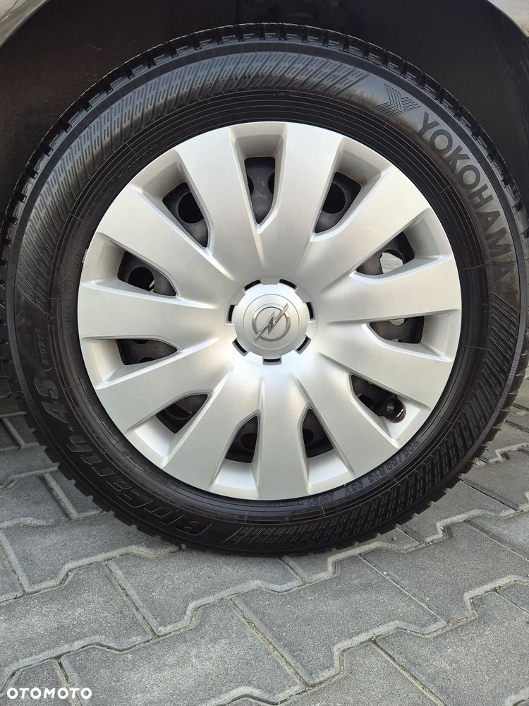 Opel Astra 1.4 Enjoy - 25
