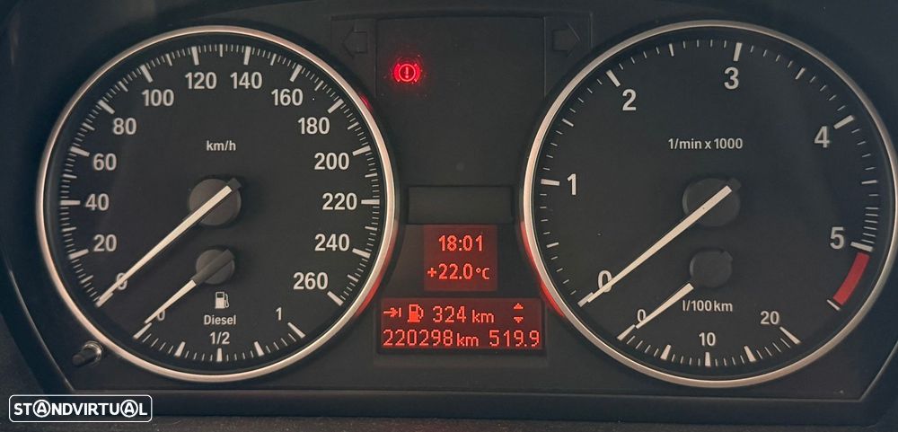 BMW 320 d xDrive Coupe Edição M - 18