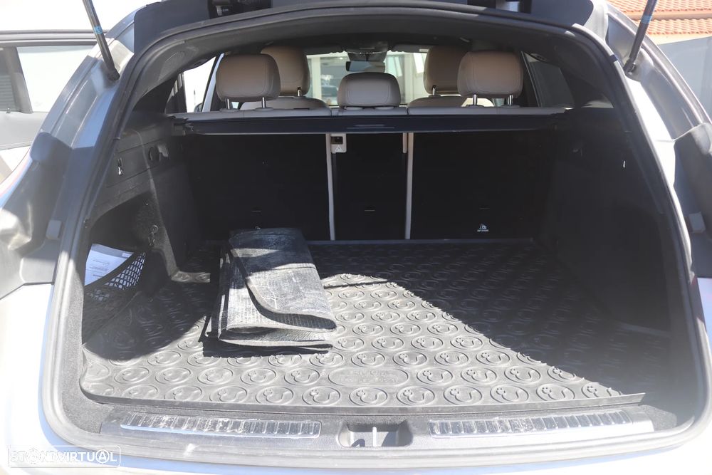 Mercedes-Benz EQC 400 4Matic - 11