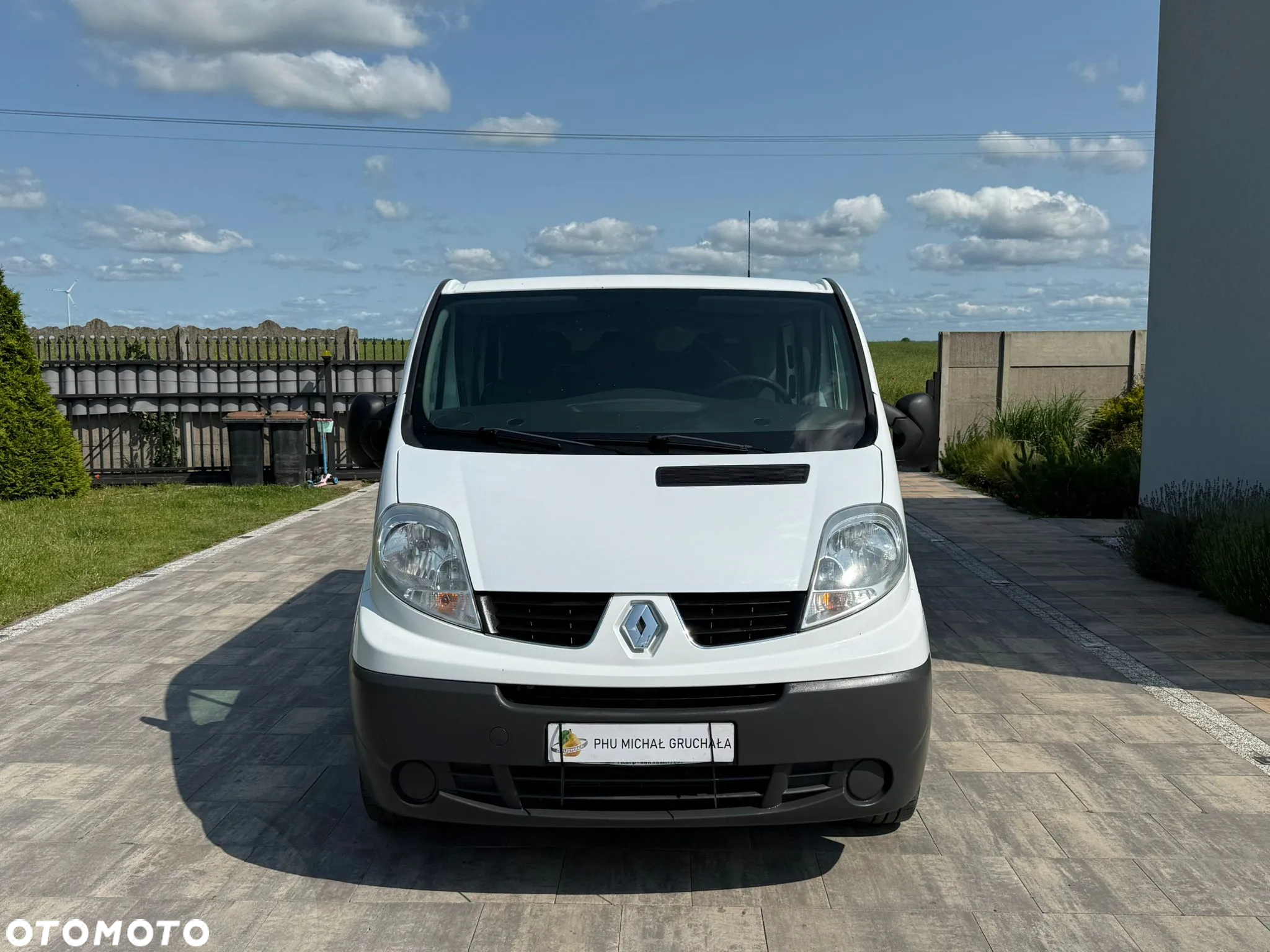 Renault Trafic - 2