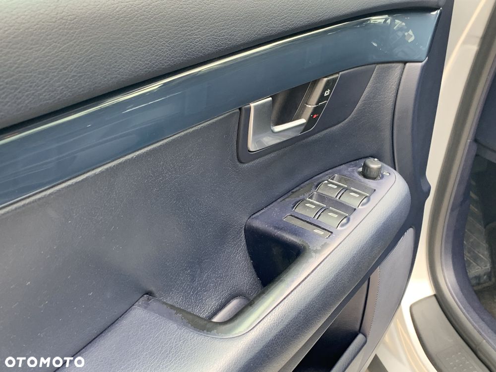 Audi A4 ver-3-0-quattro-tiptronic - 25