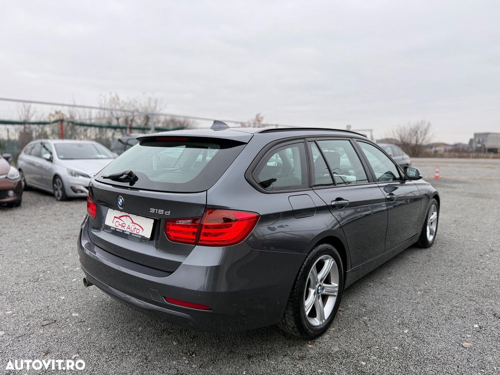 BMW Seria 3 318d Touring - 17