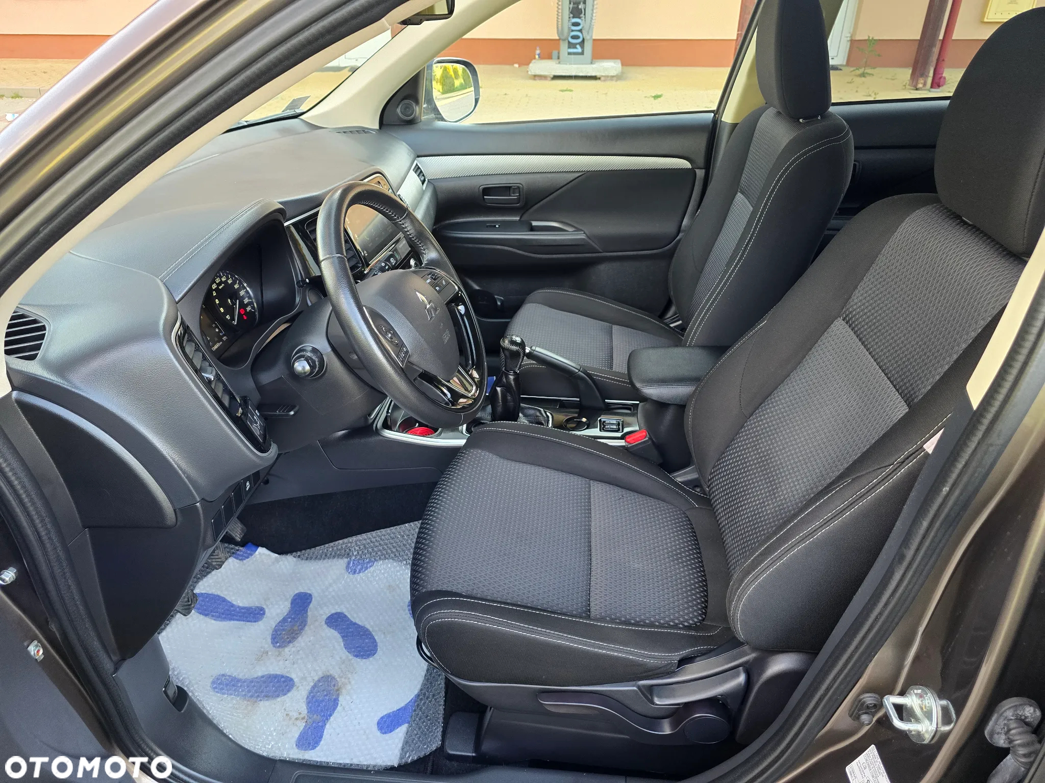 Mitsubishi Outlander 2.0 2WD Edition - 18