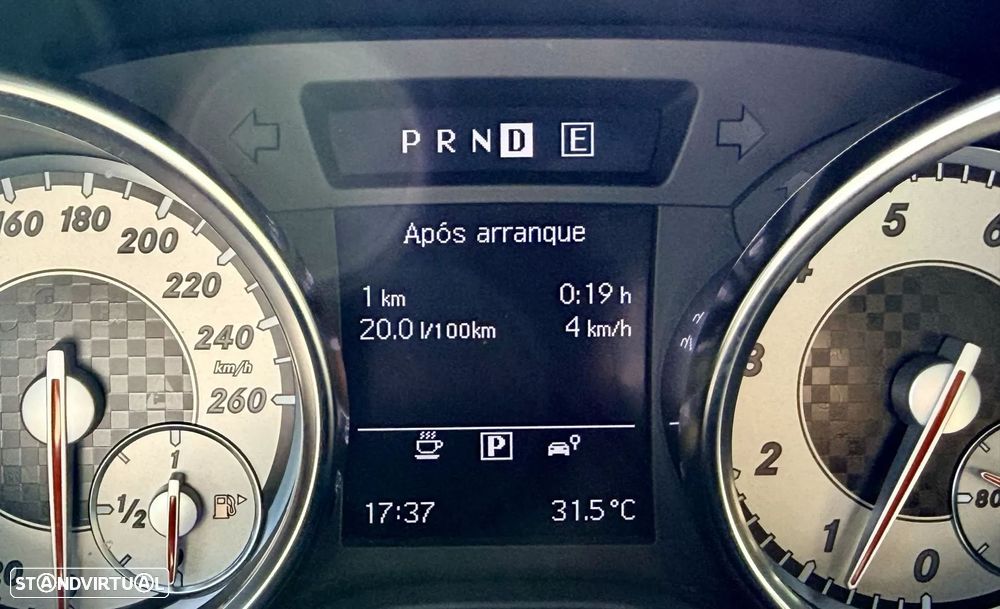 Mercedes-Benz SLK 200 (BlueEFFICIENCY) 7G-TRONIC — fotografia 52