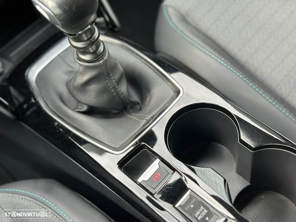 Peugeot 2008 1.2 PureTech Allure Pack - 23