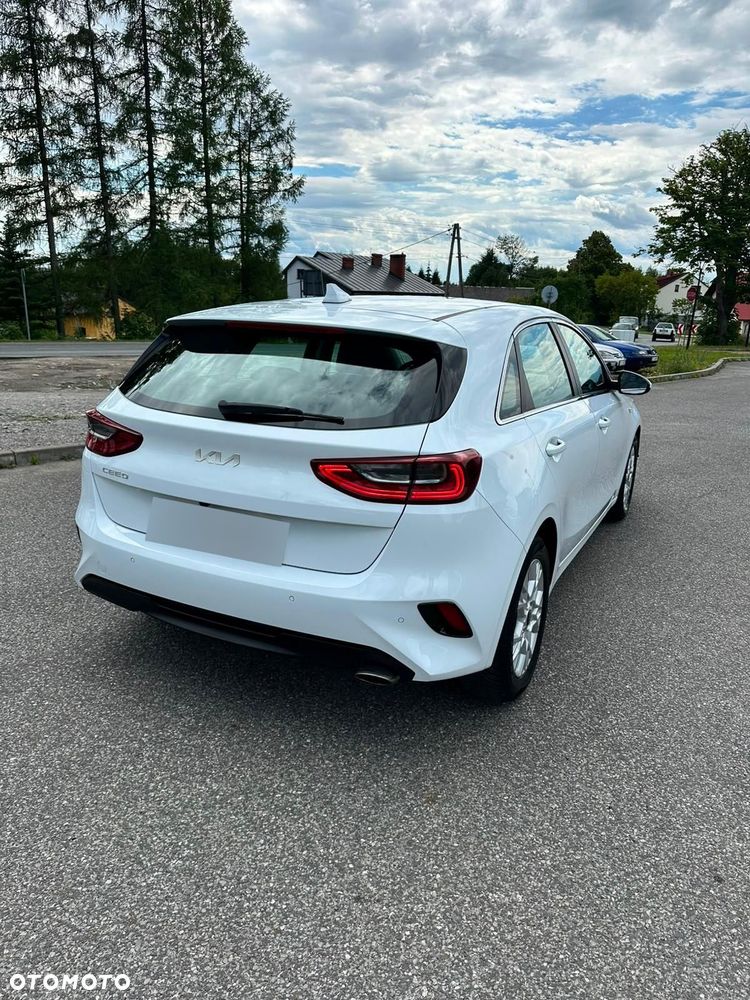 Kia Ceed 1.5 T-GDI Business Line Plus DCT - 4