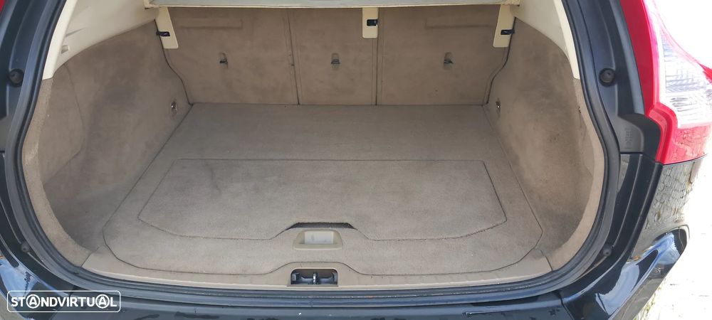 Volvo XC 60 2.0 D3 Drive Momentum - 12