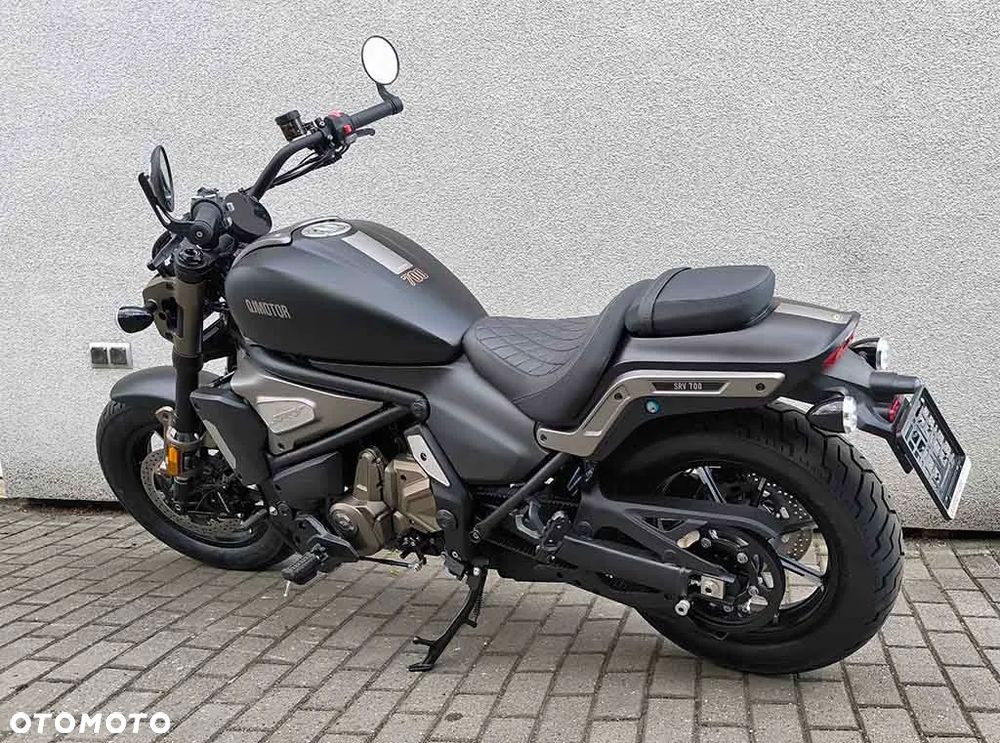 QJMOTOR SRV 700 - 12