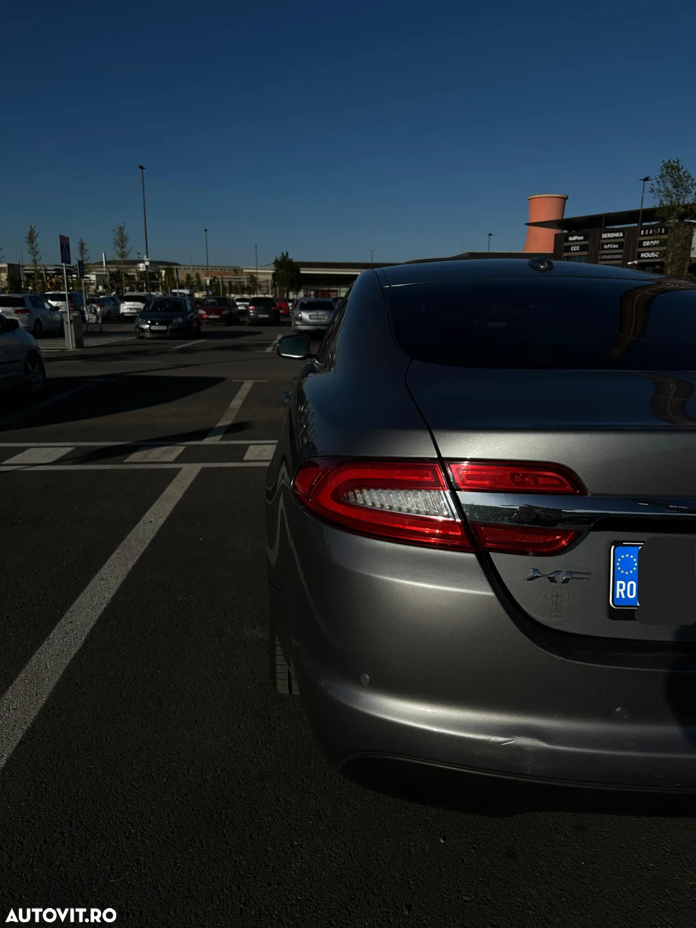 Jaguar XF 2.2D Luxury - 5
