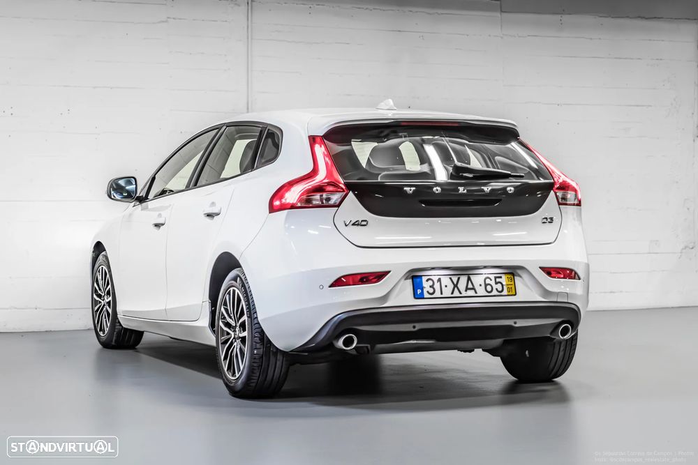 Volvo V40 2.0 D3 Kinetic - 6
